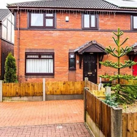 Brigstock Holidays House マンチェスター エクステリア 写真