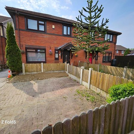 Brigstock Holidays House マンチェスター エクステリア 写真
